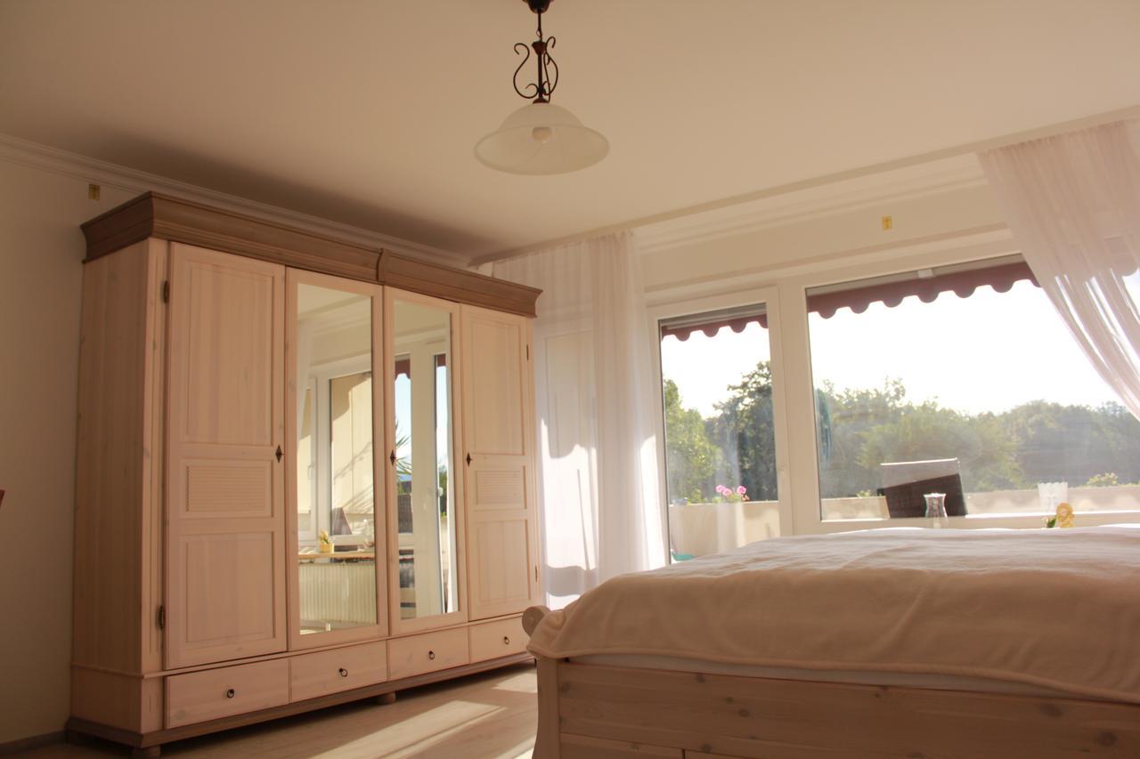 Mariaprimavera Apartment Am Kurpark Mit Schwarzwaldblick * * * * Бад Кроцинген Екстериор снимка