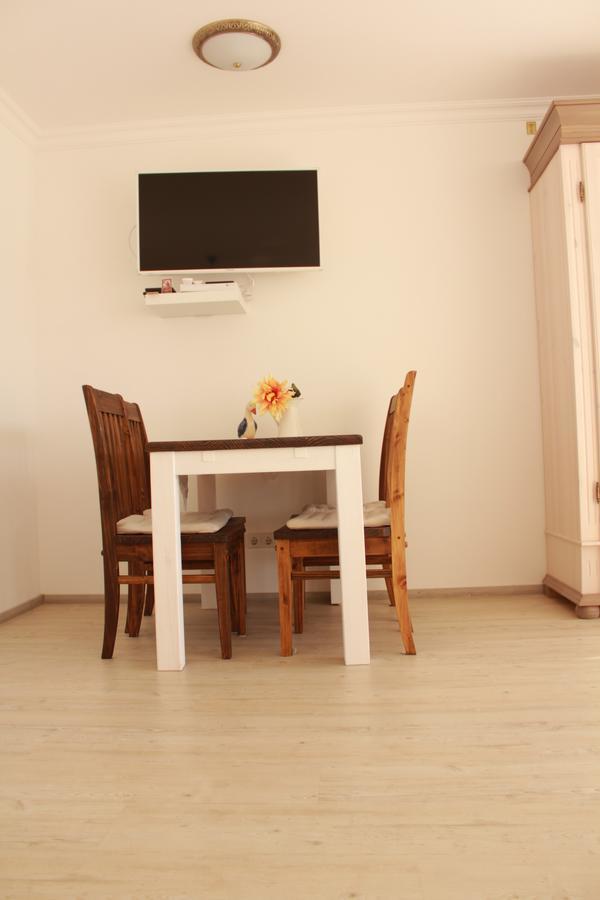 Mariaprimavera Apartment Am Kurpark Mit Schwarzwaldblick * * * * Бад Кроцинген Екстериор снимка