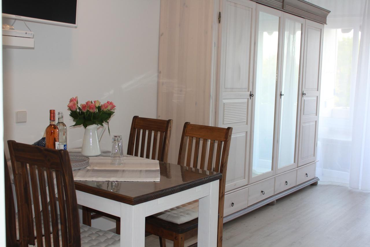 Mariaprimavera Apartment Am Kurpark Mit Schwarzwaldblick * * * * Бад Кроцинген Екстериор снимка
