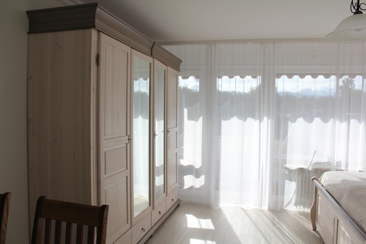 Mariaprimavera Apartment Am Kurpark Mit Schwarzwaldblick * * * * Бад Кроцинген Екстериор снимка